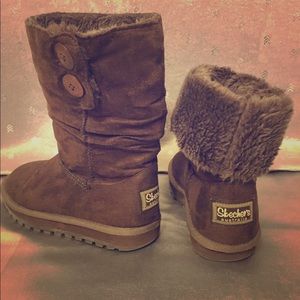 Sketchers Ultra Comfy Brown Boots with fur